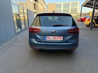 Gebraucht VW Passat Highline 239 PS (175 kW) 2015 Blau Kombi