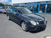 Gebraucht Mercedes E220 170 PS (125 kW) 2008 Grau Limousine
