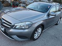 Gebraucht Mercedes A180 109 PS (80 kW) 2012 Grau Kleinwagen