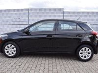 Gebraucht Hyundai i20 Active 75 PS (55 kW) 2016 Schwarz Kleinwagen