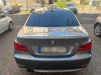 Gebraucht BMW 523 190 PS (139 kW) 2007 Silber Limousine