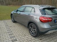 Gebraucht Mercedes GLA180 122 PS (89 kW) 2017 Andere farben SUV
