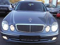 Gebraucht Mercedes E240 Avantgarde 177 PS (130 kW) 2005 Blau Limousine