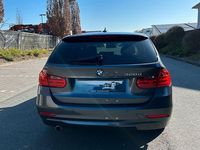 Gebraucht BMW 320 184 PS (135 kW) 2013 Grau Kombi