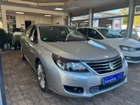 Używany Renault Latitude 173 KM (127 kW) 2011 Srebrny Sedan/Limuzyna