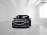 Neu Kia Ceed Gold 140 PS (102 kW) 2026 Penta grau Kleinwagen