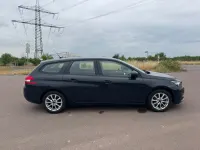 Gebraucht Peugeot 308 Allure 131 PS (96 kW) 2018 Grau Kombi