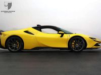 Gebraucht Ferrari SF90 1001 PS (736 kW) 2024 Giallo modena Coupé