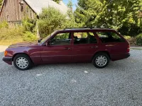 Gebraucht Mercedes 230 132 PS (97 kW) 1990 Rot Kombi