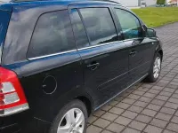 Gebraucht Opel Zafira 140 PS (102 kW) 2011 Schwarz Van / Kleinbus