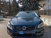 Gebraucht Volvo V60 Summum 218 PS (160 kW) 2013 Blau Kombi