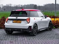 Gebraucht Mini Cooper 135 kW (184 PS) 2024 Weiß Kleinwagen