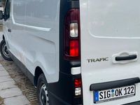 Second-hand Renault Trafic 95 CP (69 kW) 2019 Alb Monovolum