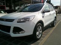 Gebraucht Ford Kuga SYNC Edition 120 PS (88 kW) 2015 Weiß SUV