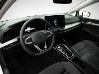 Gebraucht VW Golf VIII Style 150 PS (110 kW) 2025 Weiß Limousine