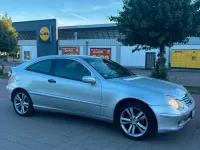 Gebraucht Mercedes C180 143 PS (105 kW) 2002 Silber Coupé