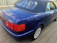 Usado Audi 80 150 HP (110 kW) 1998 Azul Cabrios