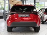 Gebraucht Toyota Yaris Cross 131 PS (96 kW) 2026 Emotional red SUV