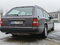 Gebraucht Mercedes 220 150 PS (110 kW) 1993 Limousine