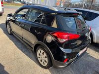 Gebraucht Hyundai i20 Active 90 PS (66 kW) 2017 Schwarz Van / Kleinbus