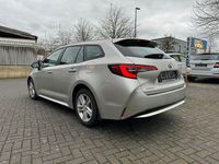 Gebraucht Toyota Corolla Team 116 PS (85 kW) 2019 Silber Kombi