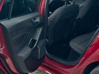 Gebraucht Ford Focus ST-Line 150 PS (110 kW) 2020 Rot Limousine