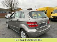 Gebraucht Mercedes B150 95 PS (69 kW) 2006 Grau Van / Kleinbus