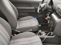 Gebraucht VW Fox 54 PS (39 kW) 2006 Silber Kleinwagen