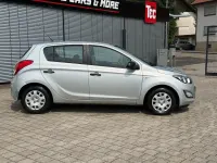 Gebraucht Hyundai i20 Trend 101 PS (74 kW) 2014 Silber Kleinwagen
