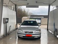Gebraucht Volvo V70 140 PS (102 kW) 2001 Silber Kombi