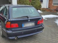 Gebraucht BMW 528 193 PS (141 kW) 2000 Blau Kombi