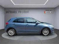 Gebraucht Kia Rio DREAM-TEAM Edition 84 PS (61 kW) 2018 Blau Limousine