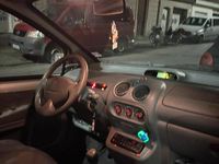 Gebraucht Renault Twingo 58 PS (42 kW) 2003 Silber Kleinwagen