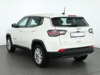 Gebraucht Jeep Compass Altitude 131 PS (96 kW) 2024 Alpine white metallic SUV