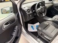 Gebraucht Mercedes B180 Style 122 PS (89 kW) 2015 Silber Kleinwagen