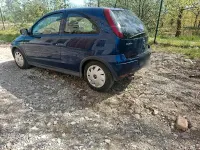 Używany Opel Corsa 75 KM (55 kW) 2004 Niebieski Hatchback