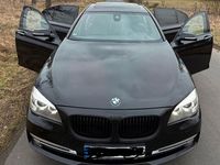 Second-hand BMW 730 258 CP (189 kW) 2013 Negru Berlinǎ