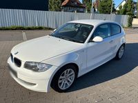 Gebraucht BMW 116 122 PS (89 kW) 2007 Weiß Kleinwagen