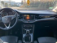 Gebraucht Opel Astra Innovation 136 PS (100 kW) 2015 Blau Kleinwagen
