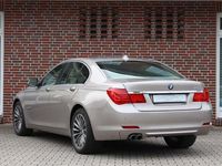 Gebraucht BMW 730 Efficient Dynamics 245 PS (180 kW) 2009 Silber Limousine
