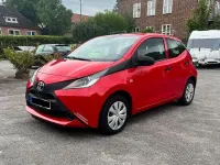 Używany Toyota Aygo 69 KM (50 kW) 2016 Czerwony Hatchback