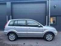 Gebraucht Ford Fusion Trend 80 PS (58 kW) 2011 Silber Kleinwagen