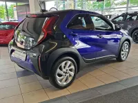 Gebraucht Toyota Aygo X Pulse 72 PS (52 kW) 2023 Juniperblau SUV