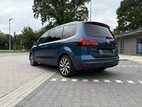 Gebraucht VW Sharan Allstar 150 PS (110 kW) 2016 Blau Van / Kleinbus