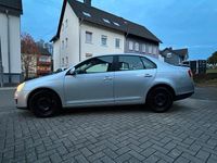 Gebraucht VW Jetta 105 PS (77 kW) 2007 Silber Limousine