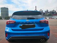 Gebraucht Ford Focus ST-Line 155 PS (114 kW) 2024 Blau Limousine