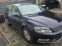 Używany VW Passat Trendline 122 KM (89 kW) 2012 Beżowy Sedan/Limuzyna