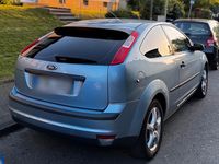 Używany Ford Focus 80 KM (58 kW) 2006 Niebieski Coupe