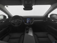 Gebraucht Volvo V60 CC Plus 197 PS (144 kW) 2023 Onyx black / metallic Kombi