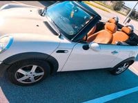 Usado Mini Cooper Cabriolet 116 HP (85 kW) 2008 Bege Cabrios